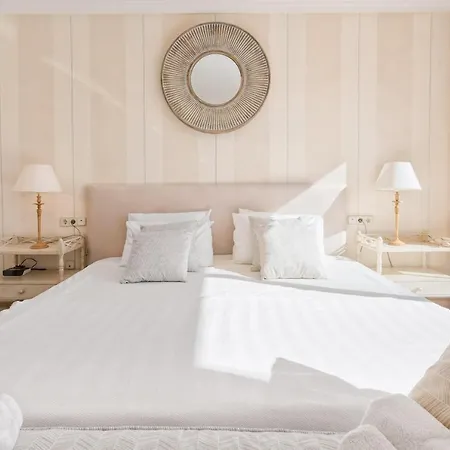 Beachfront Penthouse Elviria Playa 2 Marbella